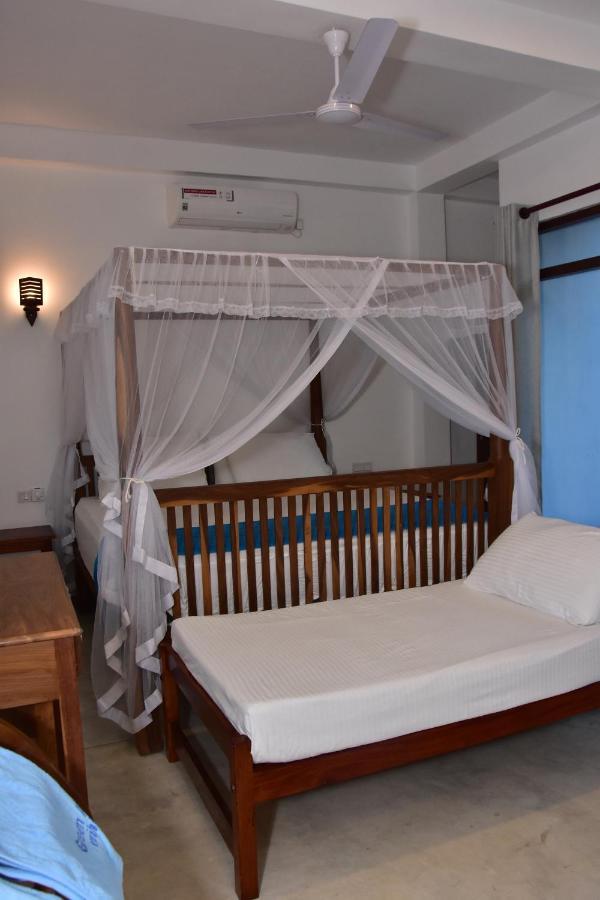 Green Almond Hotel Unawatuna Extérieur photo