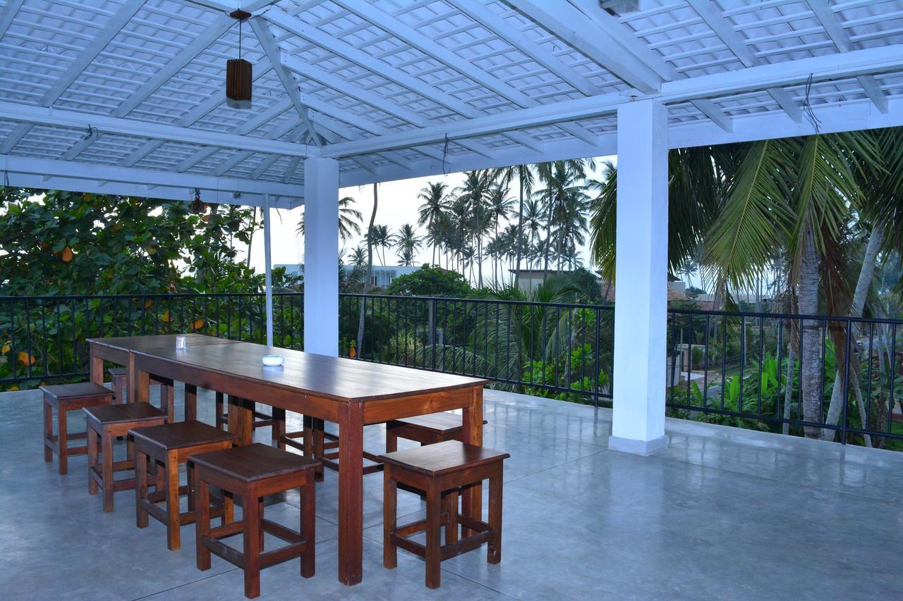 Green Almond Hotel Unawatuna Extérieur photo