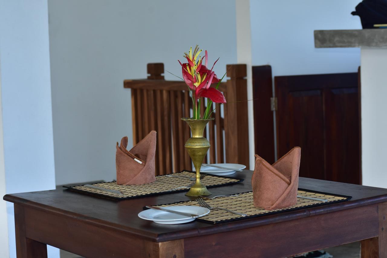 Green Almond Hotel Unawatuna Extérieur photo