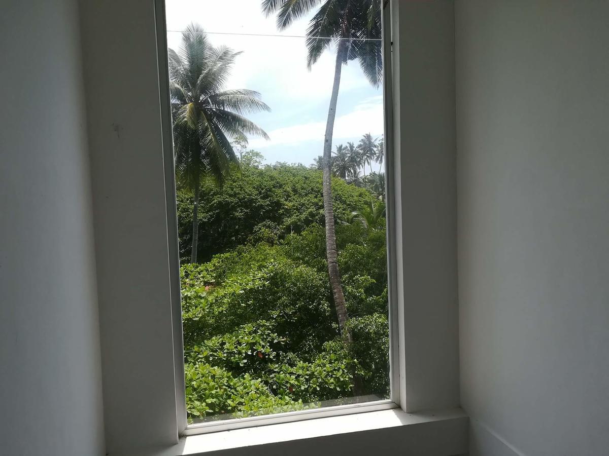 Green Almond Hotel Unawatuna Extérieur photo