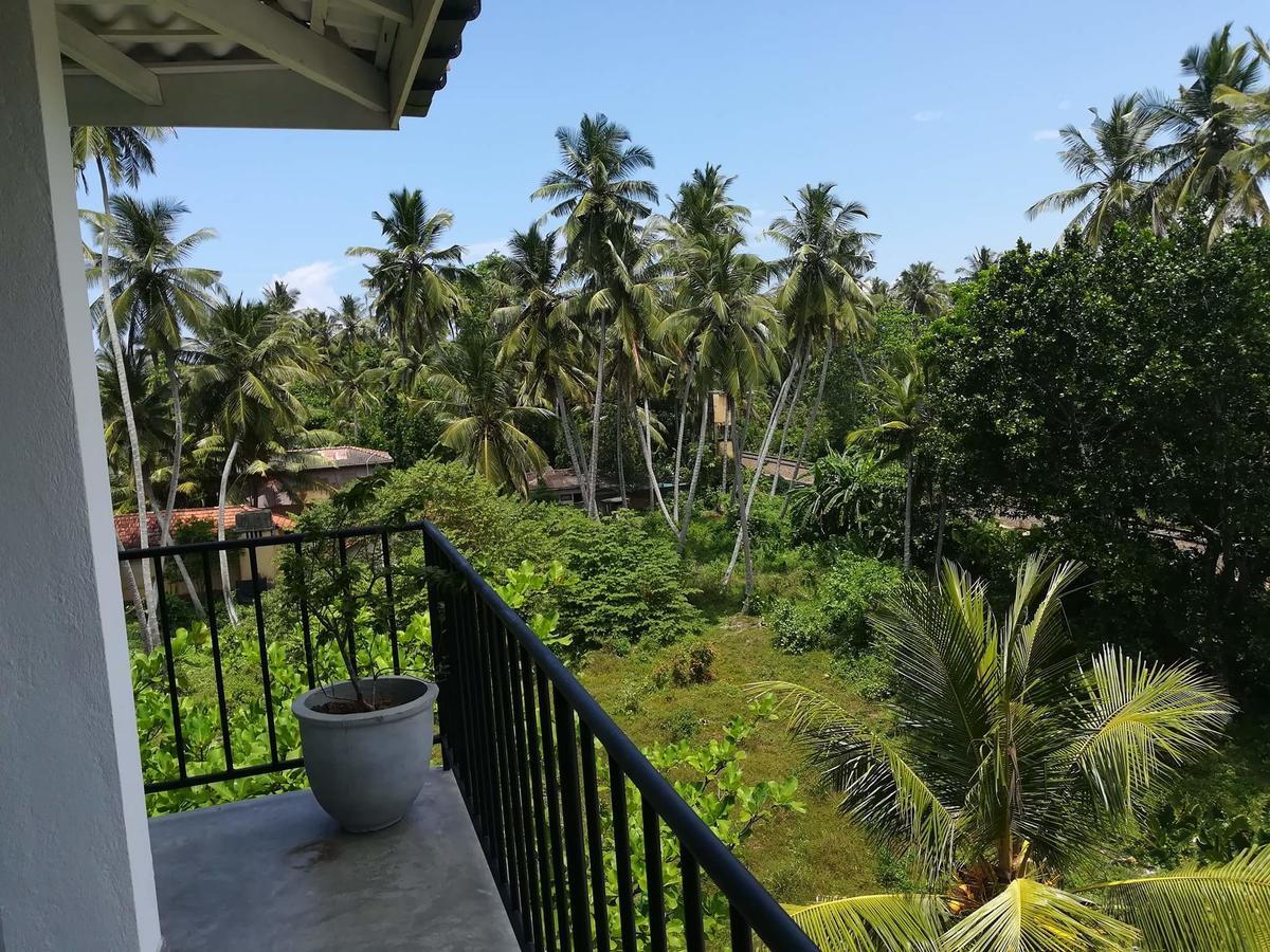 Green Almond Hotel Unawatuna Extérieur photo
