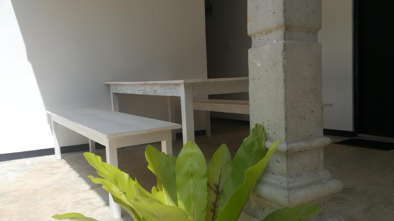 Green Almond Hotel Unawatuna Extérieur photo